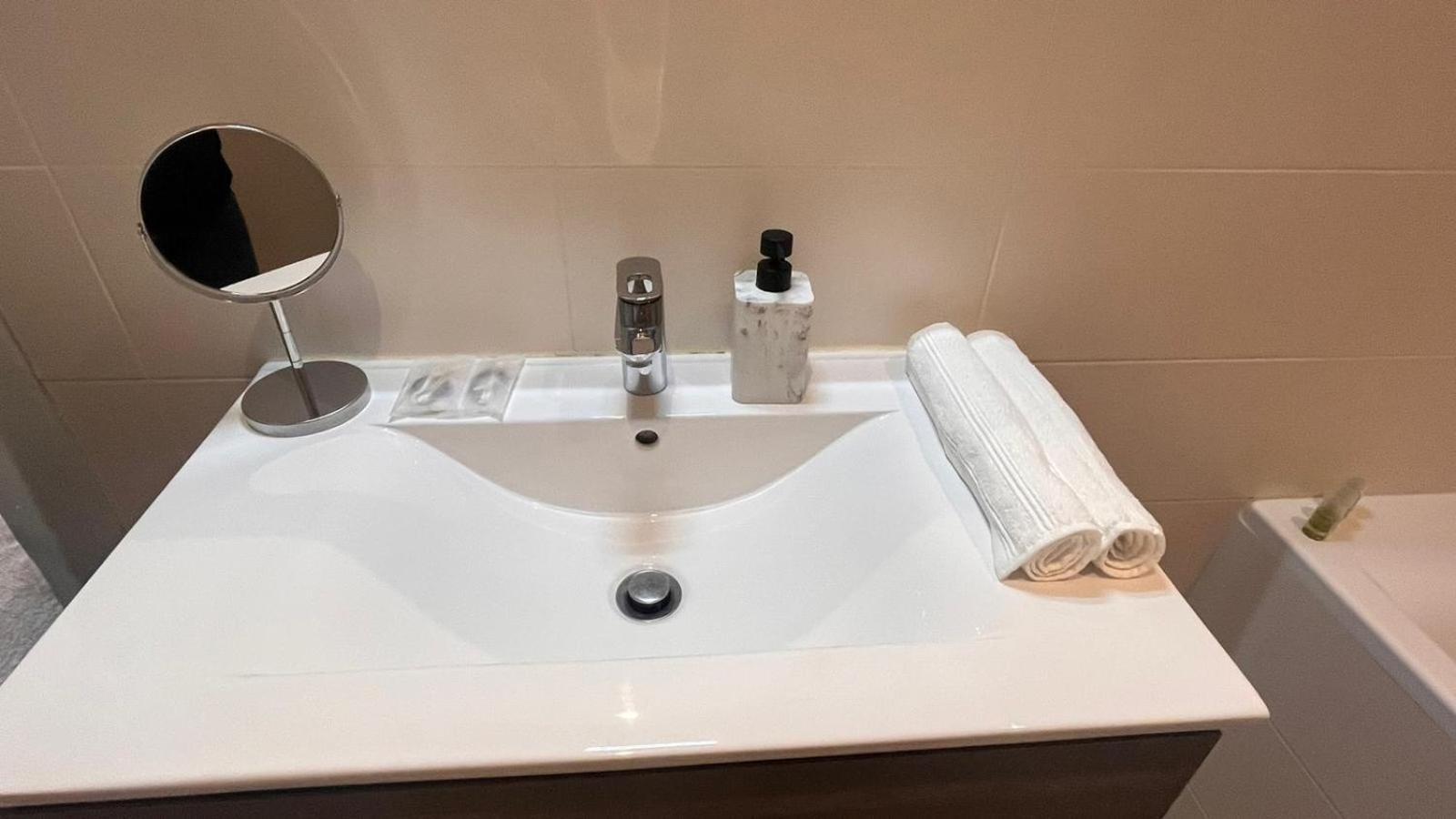 Le Panorama Apartment Lyon Ngoại thất bức ảnh